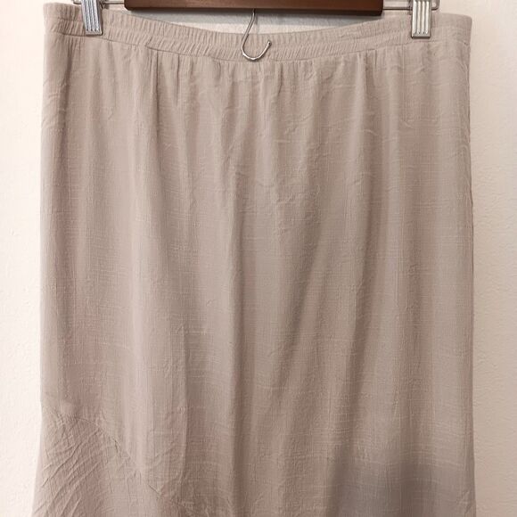 AGB Maxi Skirt M Beige Crinkled Texture Asymmetrical Hem Elastic Waist Lined - Picture 8 of 11